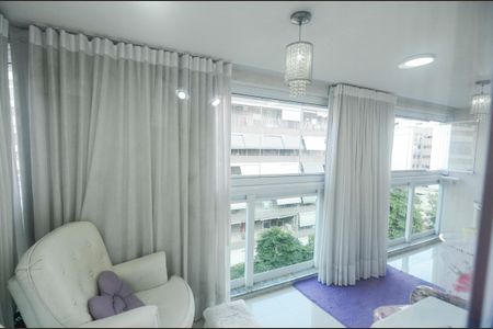 Apartamento à venda com 100m², 3 quartos e 2 vagasSuíte 2