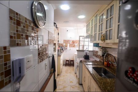 Apartamento à venda com 100m², 3 quartos e 2 vagasCozinha