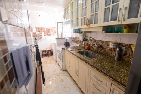 Apartamento à venda com 100m², 3 quartos e 2 vagasCozinha