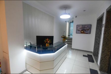 Apartamento à venda com 100m², 3 quartos e 2 vagasHall