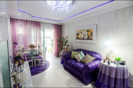 Apartamento à venda com 100m², 3 quartos e 2 vagasSala