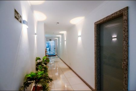 Apartamento à venda com 100m², 3 quartos e 2 vagasHall