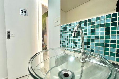 Casa para alugar com 143m², 6 quartos e 3 vagas Casa para alugar com 143m², 6 quartos e 3 vagasBanheiro 1