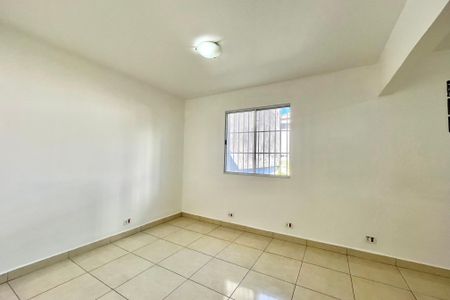 Casa para alugar com 143m², 6 quartos e 3 vagas Casa para alugar com 143m², 6 quartos e 3 vagasQuarto 1