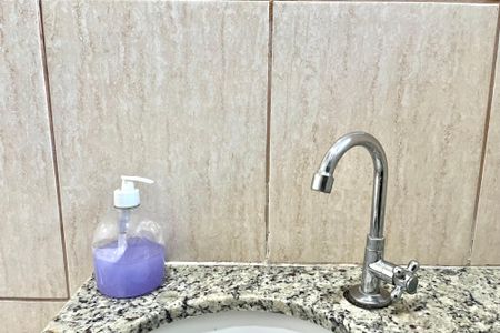 Casa para alugar com 143m², 6 quartos e 3 vagas Casa para alugar com 143m², 6 quartos e 3 vagasBanheiro 2