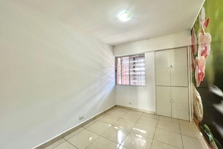 Casa para alugar com 143m², 6 quartos e 3 vagas Casa para alugar com 143m², 6 quartos e 3 vagasQuarto 2