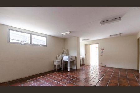 Apartamento para alugar com 66m², 2 quartos e 1 vagaÁrea comum - Salão de festas