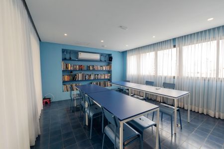 Apartamento à venda com 37m², 2 quartos e sem vagaÁrea comum