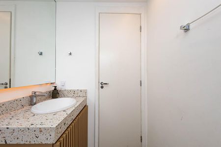 Apartamento à venda com 37m², 2 quartos e sem vagaBanheiro