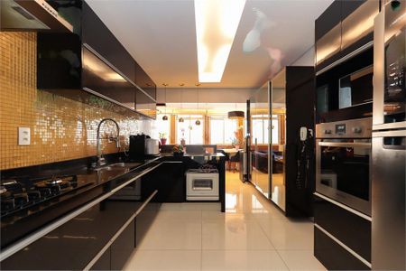 Apartamento à venda com 138m², 2 quartos e 1 vaga