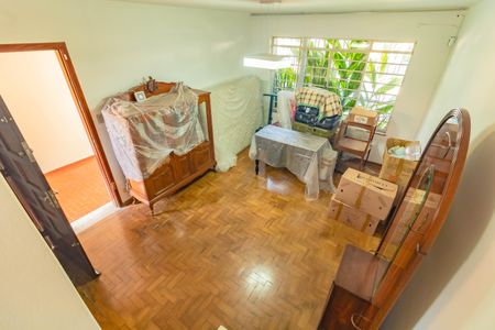 Casa à venda com 120m², 2 quartos e 2 vagas Casa à venda com 120m², 2 quartos e 2 vagasSala