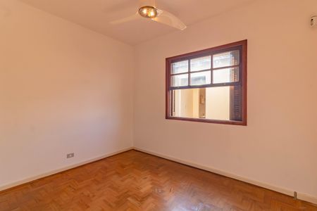 Casa à venda com 120m², 2 quartos e 2 vagas Casa à venda com 120m², 2 quartos e 2 vagasQuarto 1