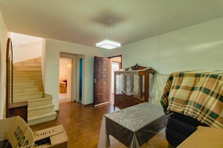 Casa à venda com 120m², 2 quartos e 2 vagas Casa à venda com 120m², 2 quartos e 2 vagasSala