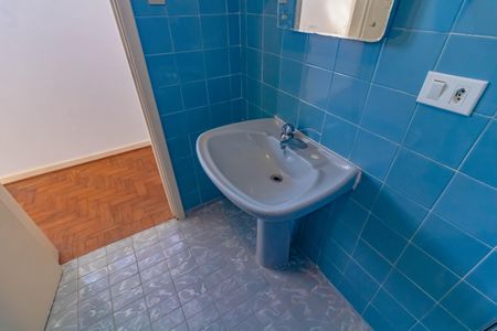 Casa à venda com 120m², 2 quartos e 2 vagas Casa à venda com 120m², 2 quartos e 2 vagasBanheiro