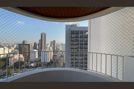 Apartamento para alugar com 117m², 3 quartos e 2 vagasVaranda