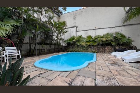 Apartamento para alugar com 117m², 3 quartos e 2 vagasPiscina
