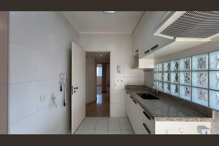 Apartamento para alugar com 117m², 3 quartos e 2 vagasCozinha