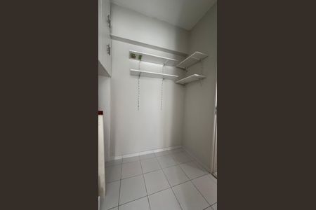 Apartamento para alugar com 117m², 3 quartos e 2 vagasQuarto de Serviço