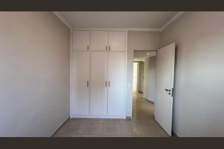 Apartamento para alugar com 117m², 3 quartos e 2 vagasQuarto 2