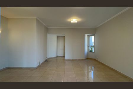 Apartamento para alugar com 117m², 3 quartos e 2 vagasSala