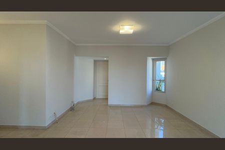 Apartamento para alugar com 117m², 3 quartos e 2 vagasSala