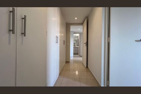 Apartamento para alugar com 117m², 3 quartos e 2 vagasCloset da suíte