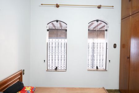 Casa à venda com 267m², 4 quartos e 3 vagasSuíte 1