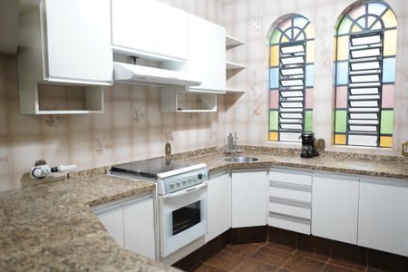 Casa à venda com 267m², 4 quartos e 3 vagasCozinha