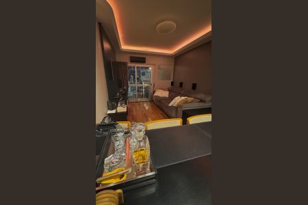 Apartamento à venda com 70m², 2 quartos e 1 vagaSala de TV