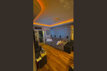 Apartamento à venda com 70m², 2 quartos e 1 vagaSala de TV