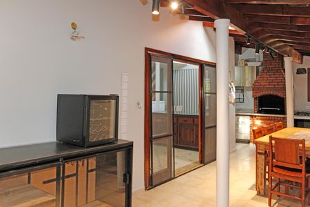 Casa de condomínio para alugar com 300m², 4 quartos e 3 vagasÁrea Externa