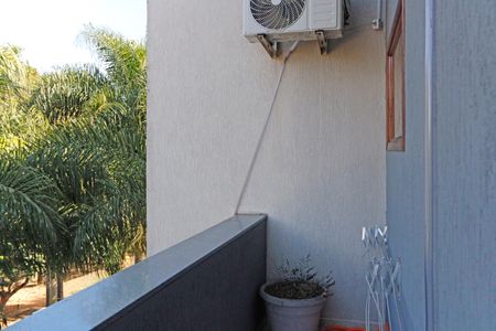 Casa de condomínio para alugar com 300m², 4 quartos e 3 vagasVaranda da Suíte 2