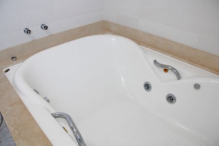 Casa de condomínio para alugar com 300m², 4 quartos e 3 vagasBanheiro da Suíte 2