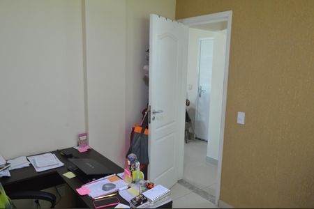 Casa de condomínio à venda com 367m², 4 quartos e 6 vagasQuarto 1