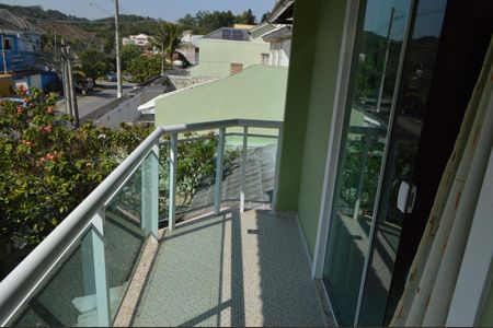 Casa de condomínio à venda com 367m², 4 quartos e 6 vagasVaranda da Suíte