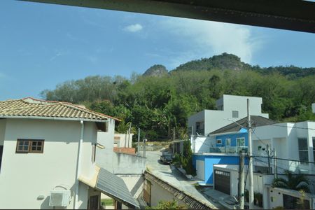 Casa de condomínio à venda com 367m², 4 quartos e 6 vagasVista do Quarto 2