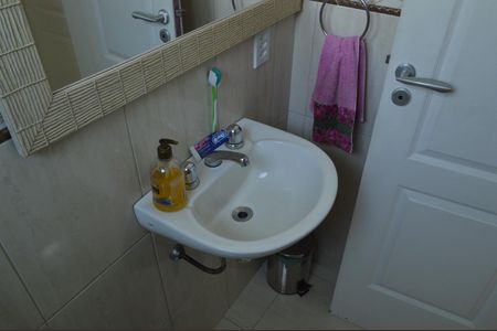 Casa de condomínio à venda com 367m², 4 quartos e 6 vagasBanheiro Social