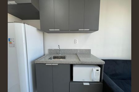 Apartamento à venda com 24m², 1 quarto e sem vaga Apartamento à venda com 24m², 1 quarto e sem vagaCozinha - Armários
