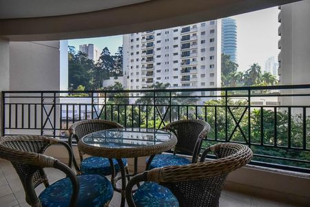 Apartamento à venda com 97m², 3 quartos e 2 vagasVaranda