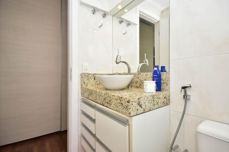 Apartamento à venda com 97m², 3 quartos e 2 vagasBanheiro da Suíte