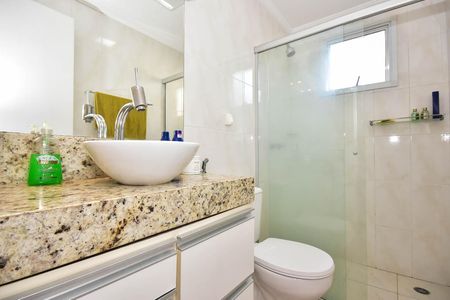 Apartamento à venda com 97m², 3 quartos e 2 vagasBanheiro da Suíte