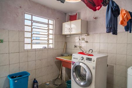 Casa para alugar com 730m², 5 quartos e 6 vagasÁrea de Serviço