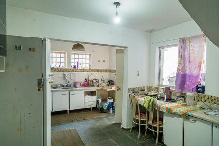 Casa para alugar com 730m², 5 quartos e 6 vagasCozinha