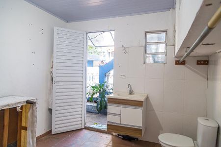 Casa para alugar com 730m², 5 quartos e 6 vagasBanheiro 2 da Edícula