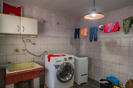 Casa para alugar com 730m², 5 quartos e 6 vagasÁrea de Serviço