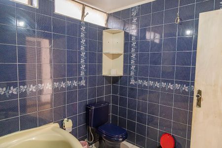 Casa para alugar com 730m², 5 quartos e 6 vagasBanheiro Social