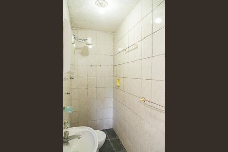 Casa para alugar com 730m², 5 quartos e 6 vagasBanheiro de Serviço