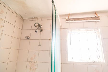 Casa para alugar com 730m², 5 quartos e 6 vagasBanheiro da Edícula - Chuveiro