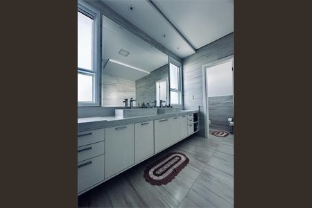 Casa à venda com 424m², 5 quartos e 7 vagas