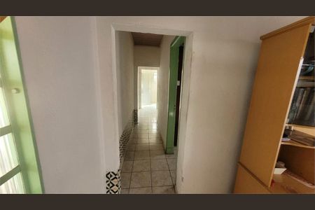 Casa à venda com 208m², 2 quartos e 4 vagas